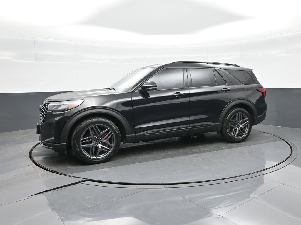 Used 2025 Ford Explorer ST w/ Sun And Sound Package image 18