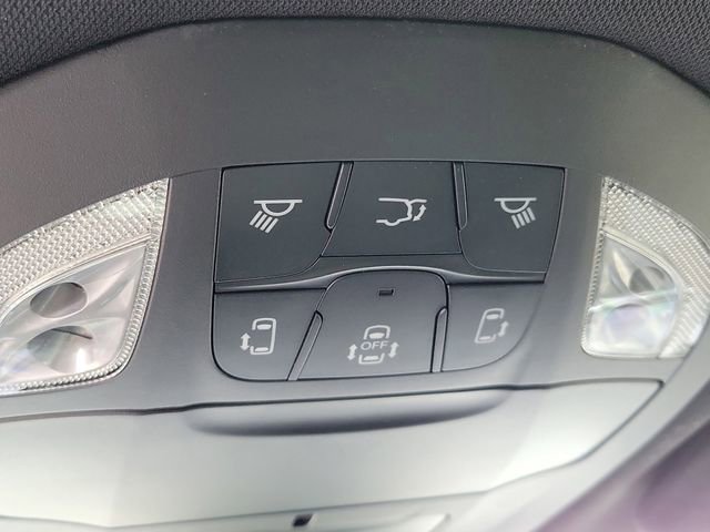 New 2026 Chrysler Pacifica Select image 14