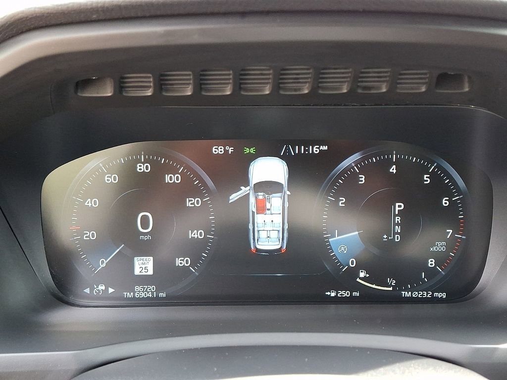 Used 2019 Volvo XC90 T6 Momentum AWD/4WD image 21