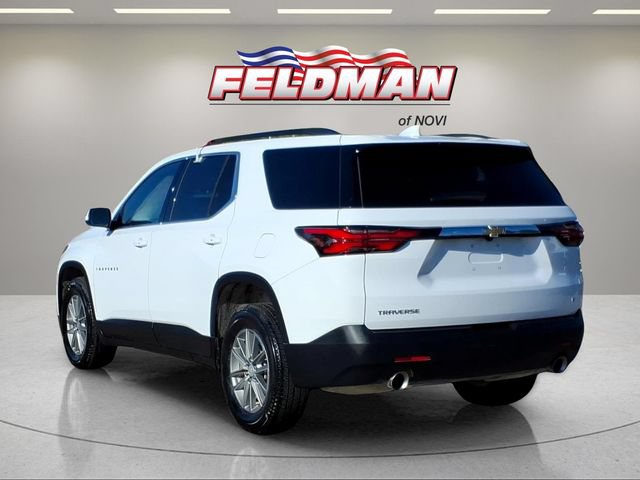 Used 2023 Chevrolet Traverse LT FWD image 3