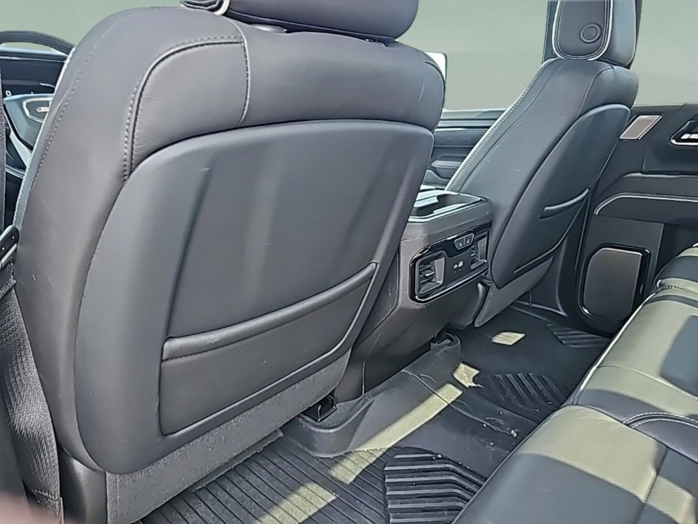 Used 2024 GMC Sierra 2500 AT4X w/ AT4X AEV Edition image 19