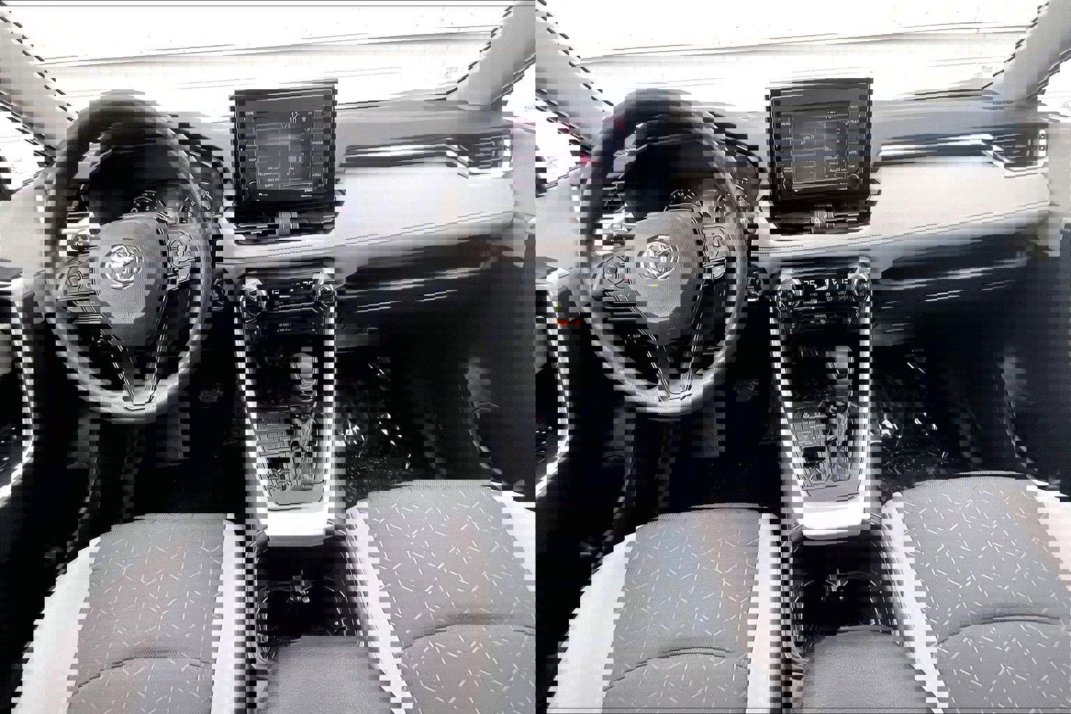 Used 2022 Toyota RAV4 XLE image 19