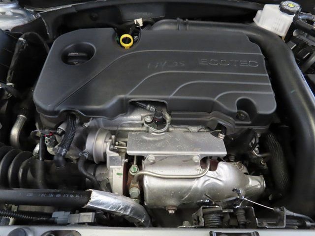 Used 2023 Chevrolet Malibu LT image 32