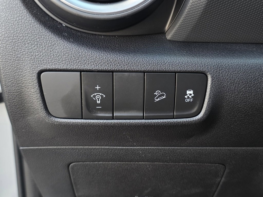 Used 2023 Hyundai Kona SEL w/ Convenience Package image 24