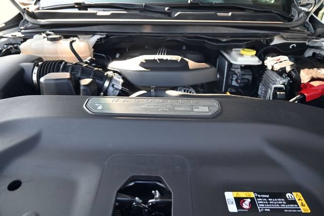 Used 2023 Jeep Grand Wagoneer Series II AWD/4WD image 30
