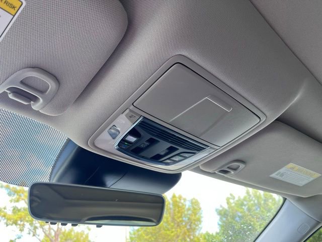 Used 2025 Acura RDX w/ Technology Package image 12