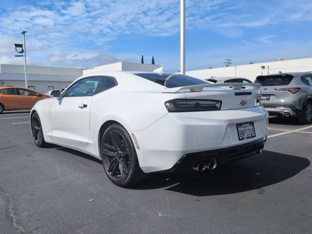 Used 2016 Chevrolet Camaro SS RWD image 8