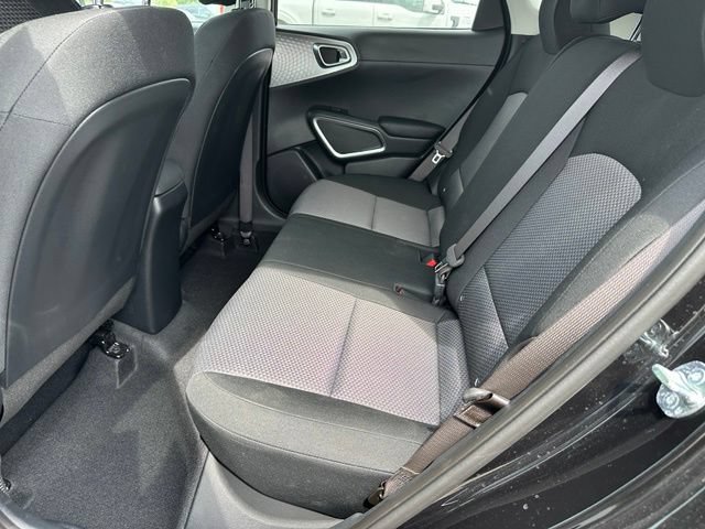 Used 2025 Kia Soul LX w/ LX Technology Package FWD image 11