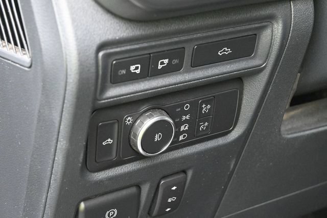 Used 2022 Ford F150 Platinum w/ Equipment Group 701A High AWD/4WD image 18