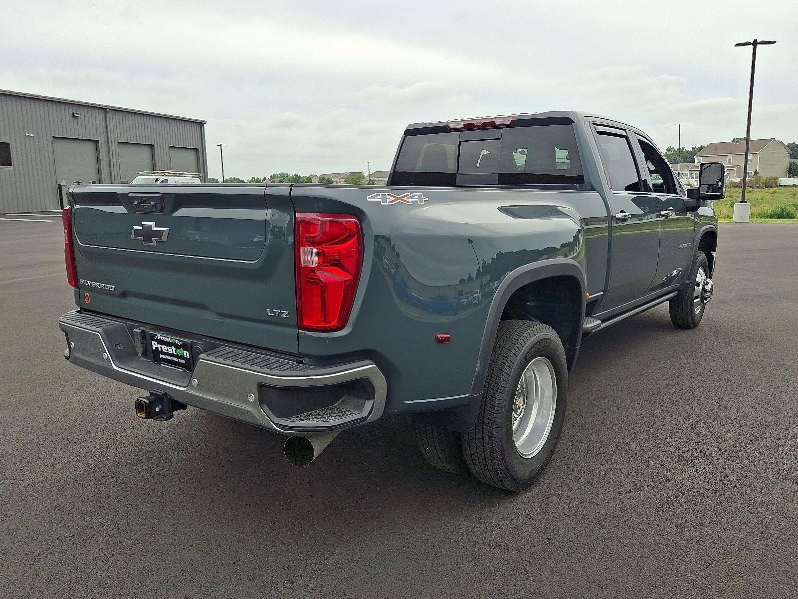 Used 2025 Chevrolet Silverado 3500 LTZ w/ LTZ Plus Package image 8