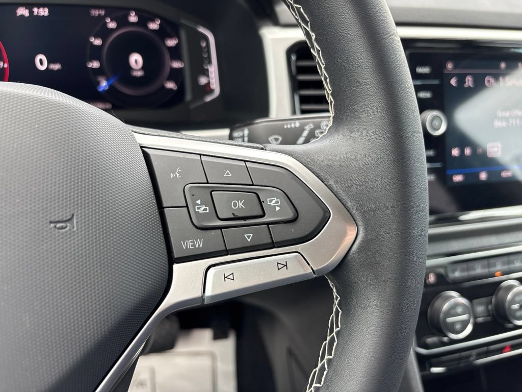 Certified 2023 Volkswagen Atlas Cross Sport SE FWD image 18