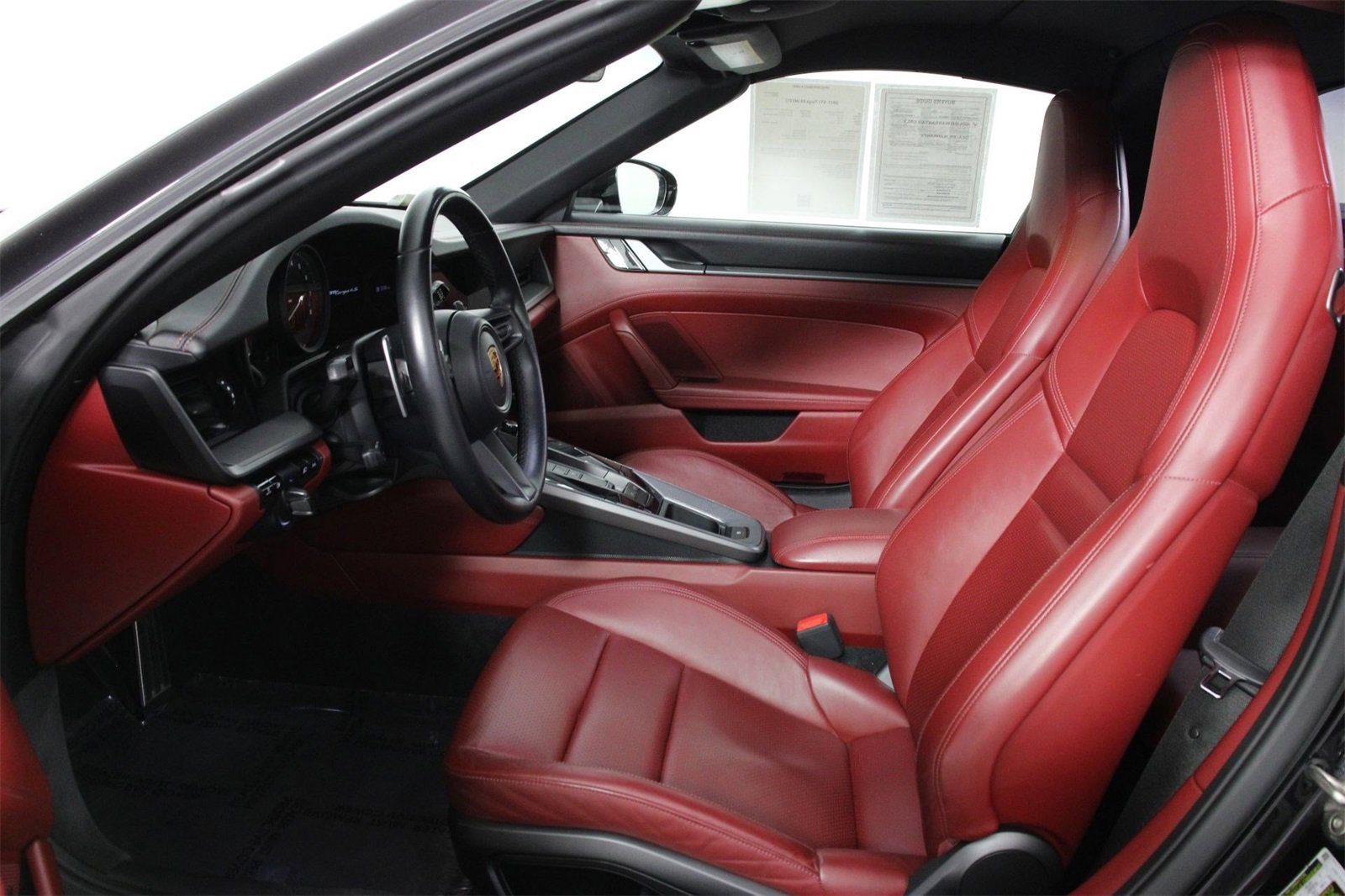 Used 2021 Porsche 911 Targa 4S image 5