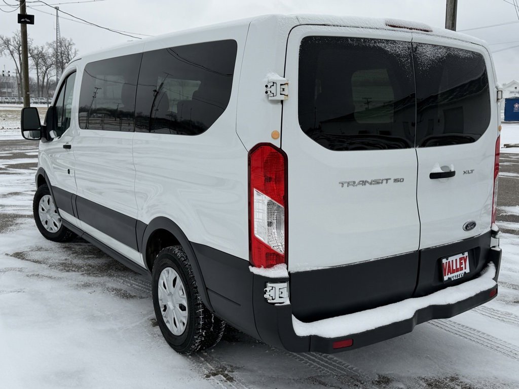 Used 2015 Ford Transit 150 XLT image 3
