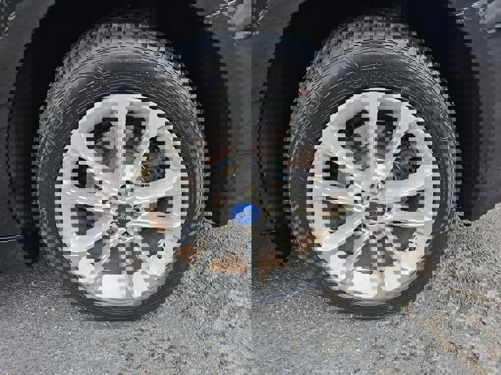 Used 2020 Ford Fusion SE image 10