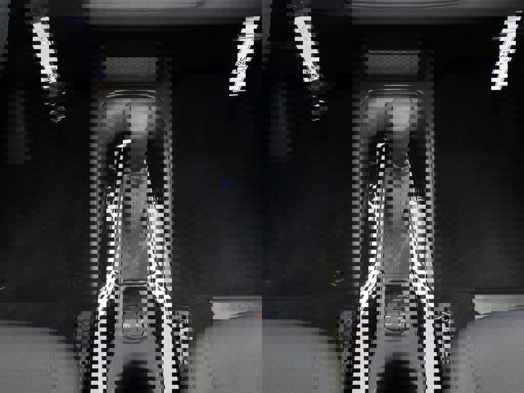 Used 2022 Toyota Corolla LE w/ Carpet Mat Package (TMS) image 21