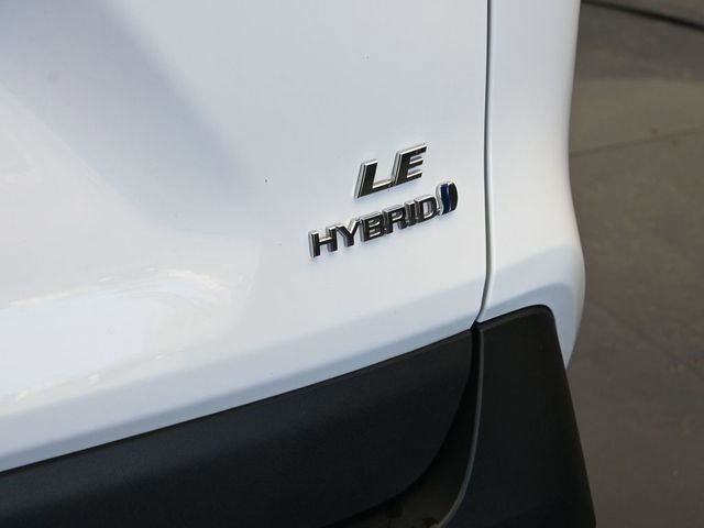 Used 2024 Toyota RAV4 LE AWD/4WD image 12