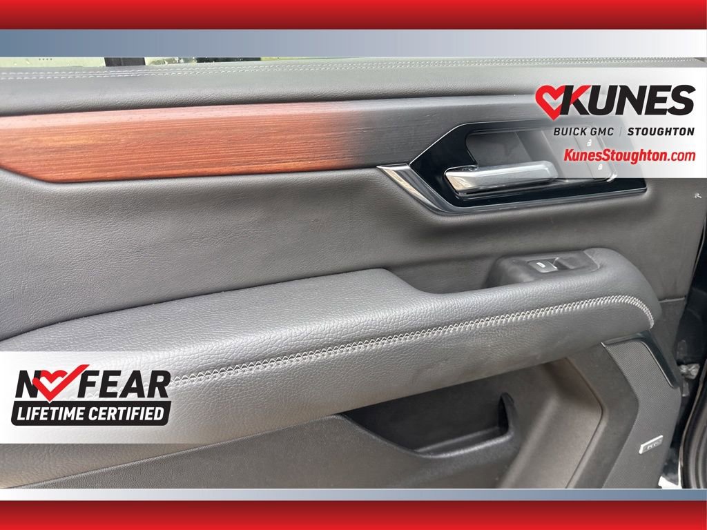 Used 2025 GMC Yukon Denali image 40