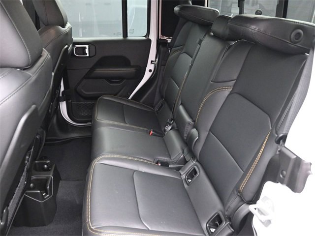 New 2025 Jeep Gladiator Sport w/ Premium Package image 18