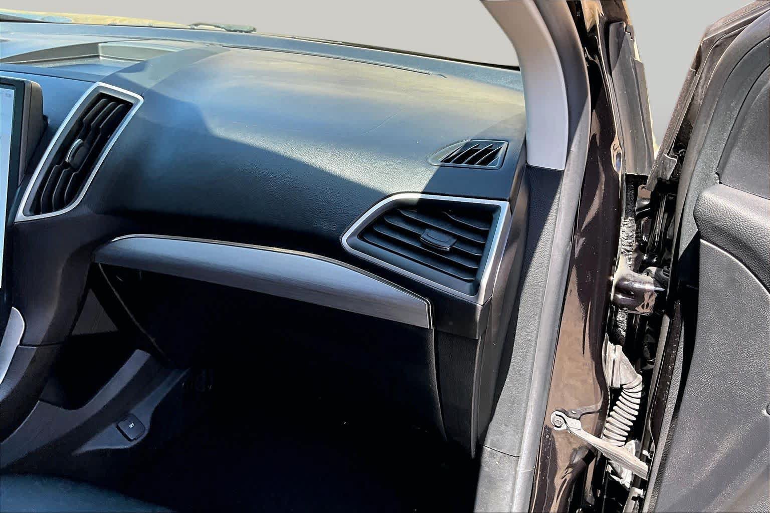 Used 2022 Ford Edge SEL AWD/4WD image 19