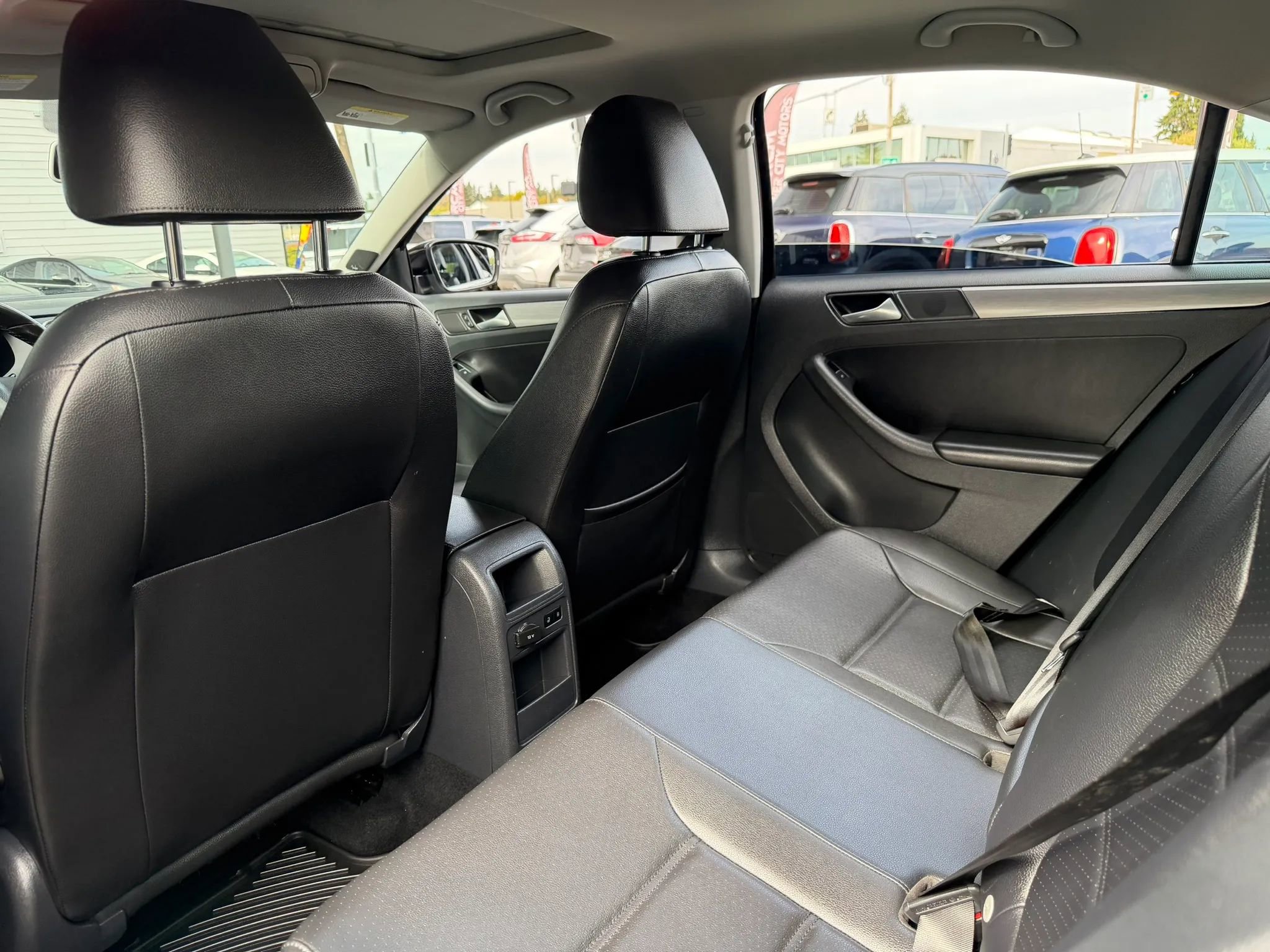 Used 2014 Volkswagen Jetta TDI image 17