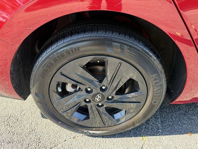 Used 2022 Hyundai Elantra SEL FWD image 45