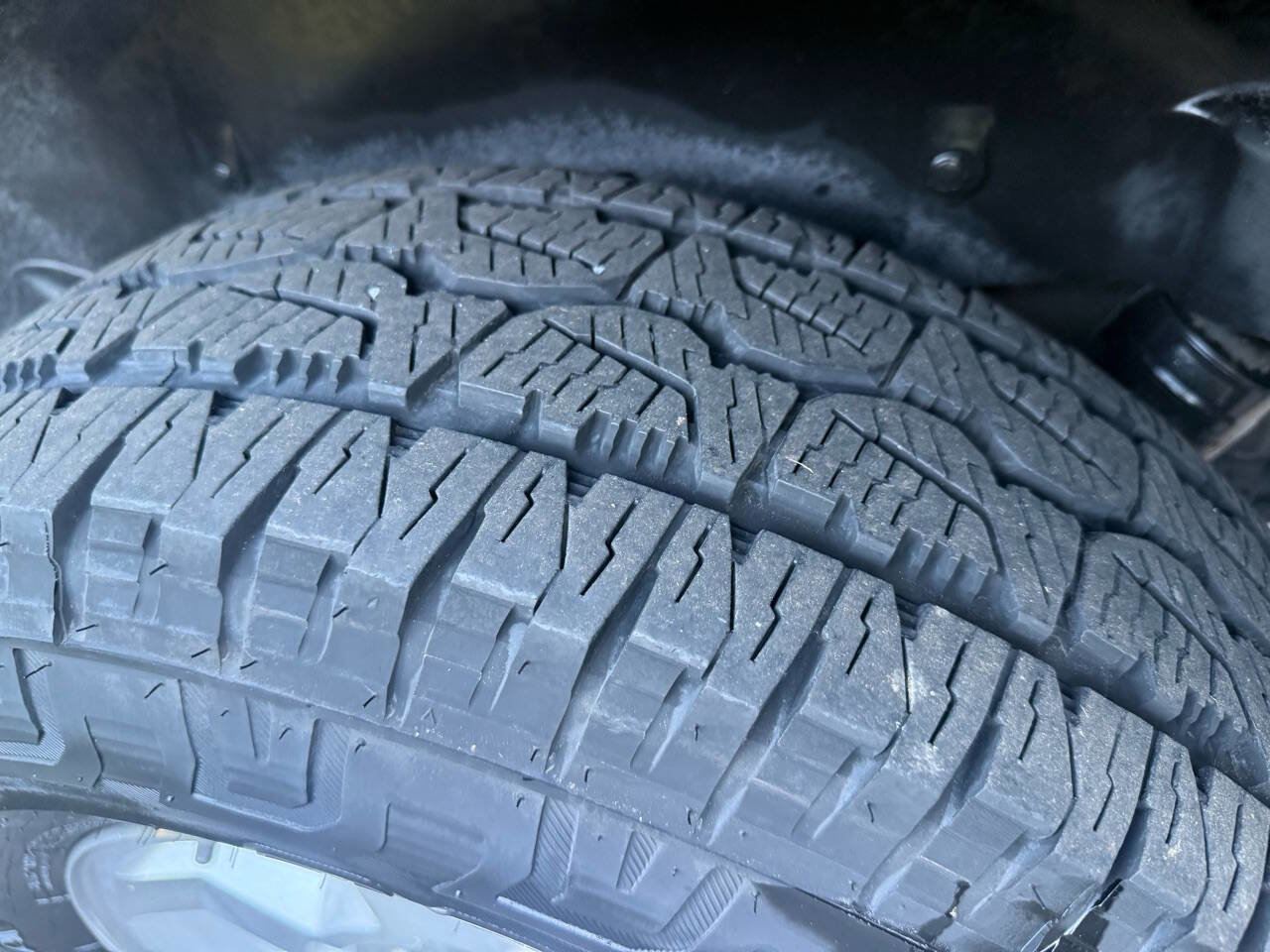 Used 2004 GMC Yukon SLT w/ 1SD Preferred Equipment Group image 33