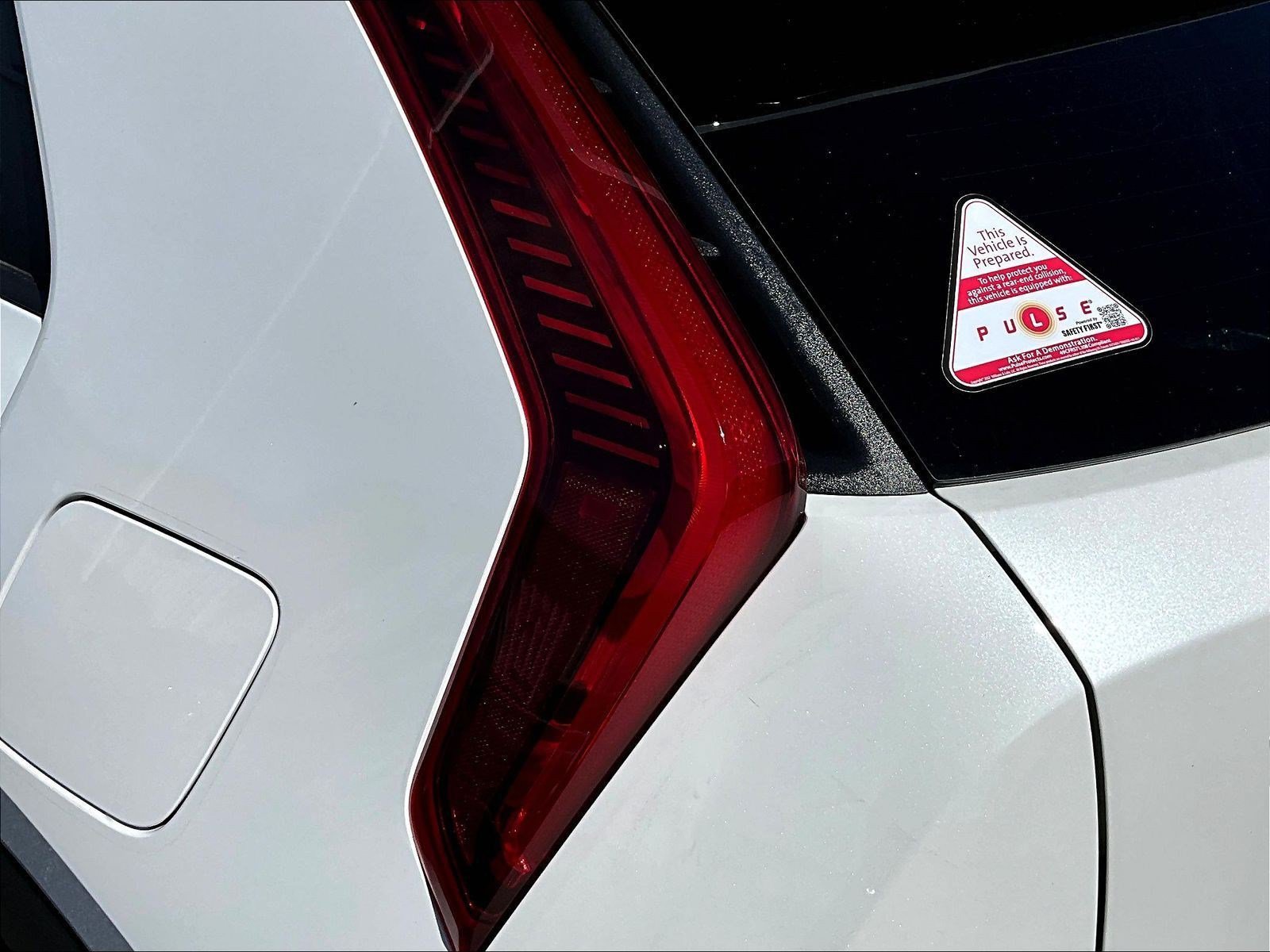 New 2026 Kia Niro EX FWD image 14