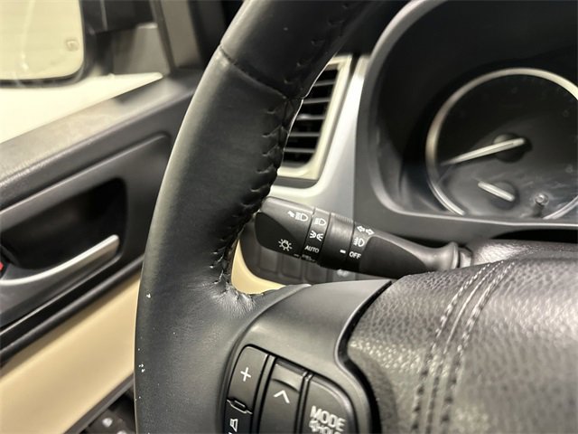 Used 2016 Toyota Highlander XLE image 19