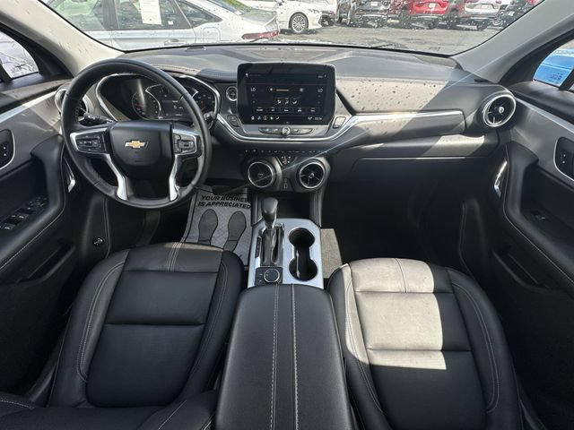 Used 2024 Chevrolet Blazer LT FWD image 12