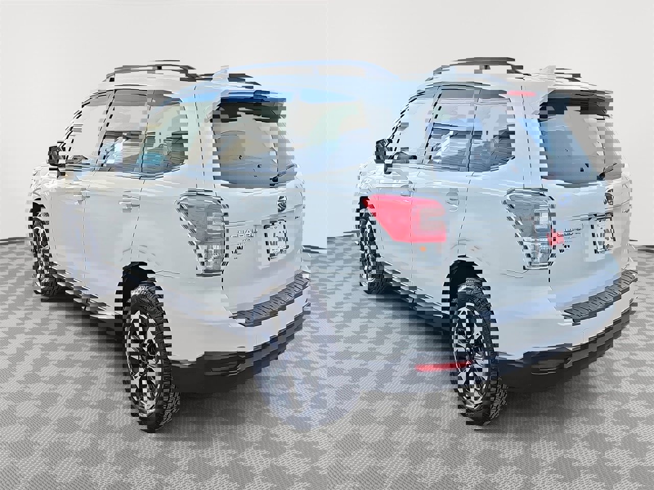 Used 2018 Subaru Forester 2.5i Premium w/ All-Weather Package image 7