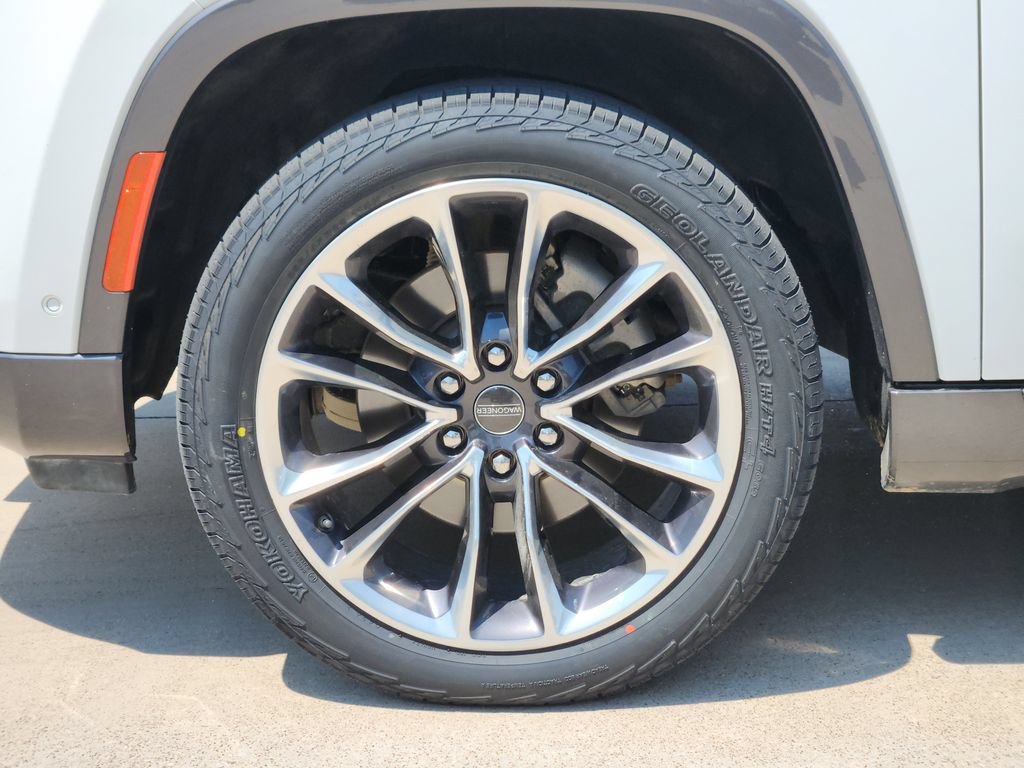 Used 2022 Jeep Wagoneer Series III w/ Premium Group I AWD/4WD image 19
