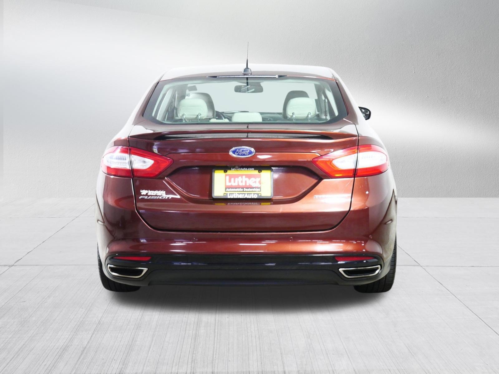 Used 2016 Ford Fusion Titanium FWD image 6