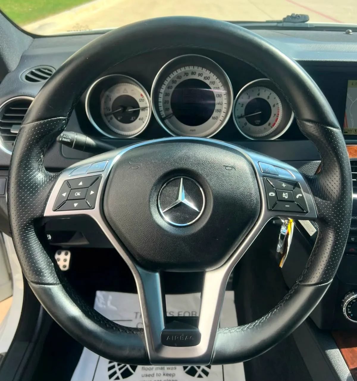Used 2012 Mercedes-Benz C 250 Sedan image 24