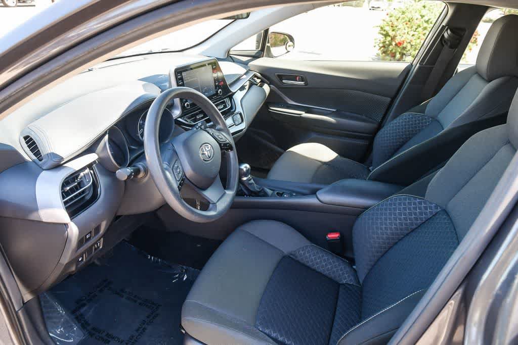 Used 2021 Toyota C-HR LE FWD image 16