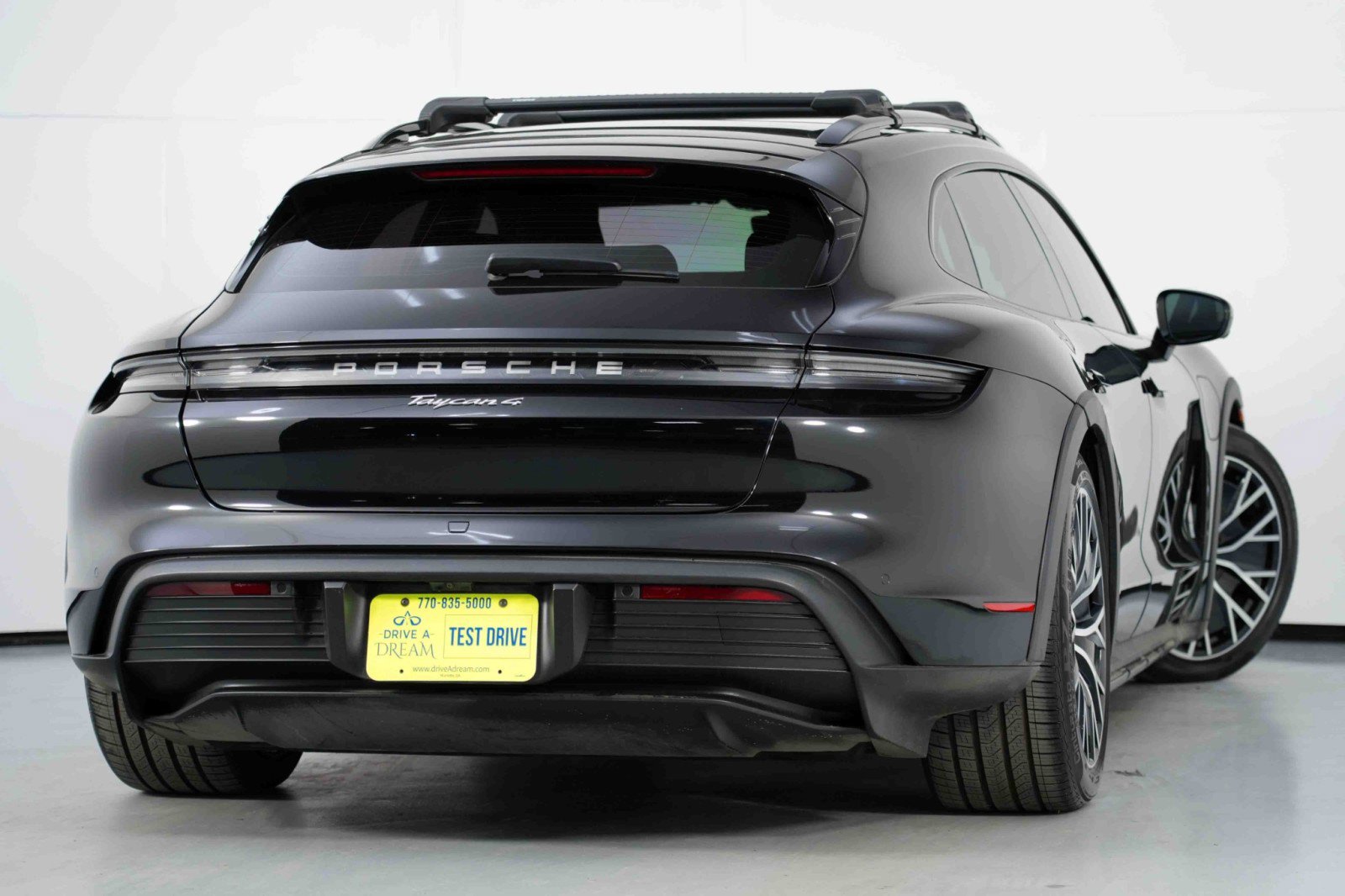 Used 2023 Porsche Taycan 4 Cross Turismo w/ Premium Package image 5