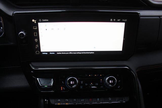 Used 2024 GMC Sierra 1500 AT4 w/ Technology Package image 32