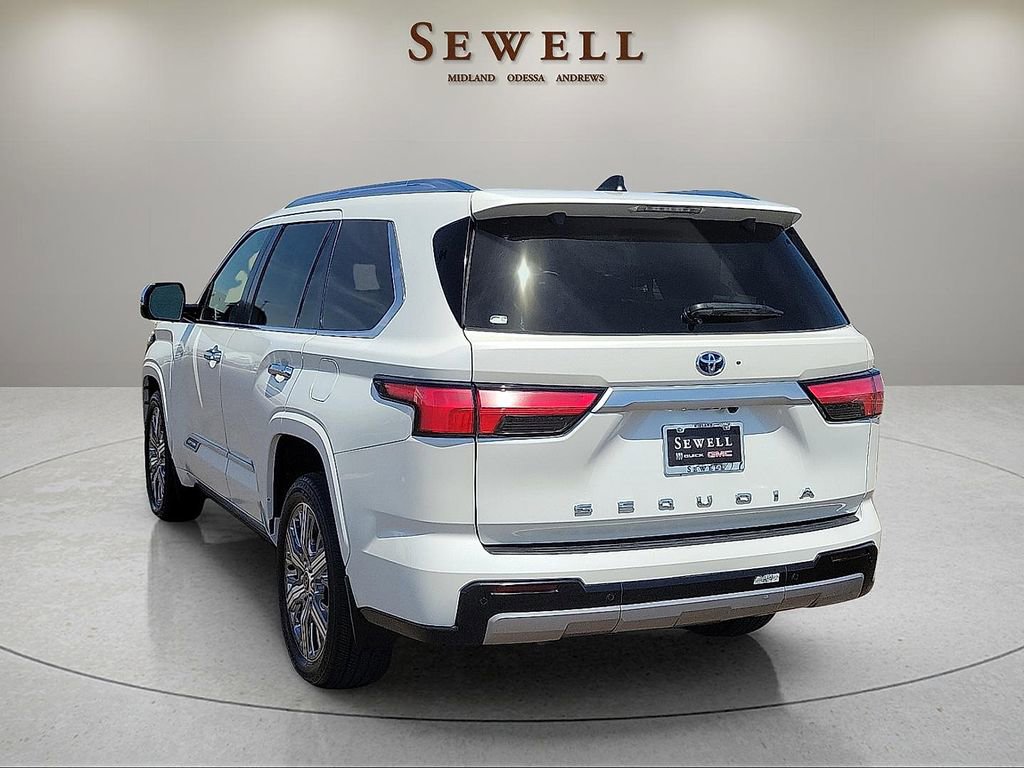 Used 2024 Toyota Sequoia Capstone image 3