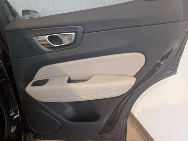 Used 2026 Volvo XC60 B5 Plus w/ Climate Package image 27
