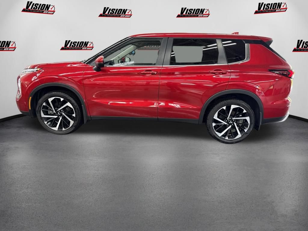 Used 2024 Mitsubishi Outlander AWD image 8