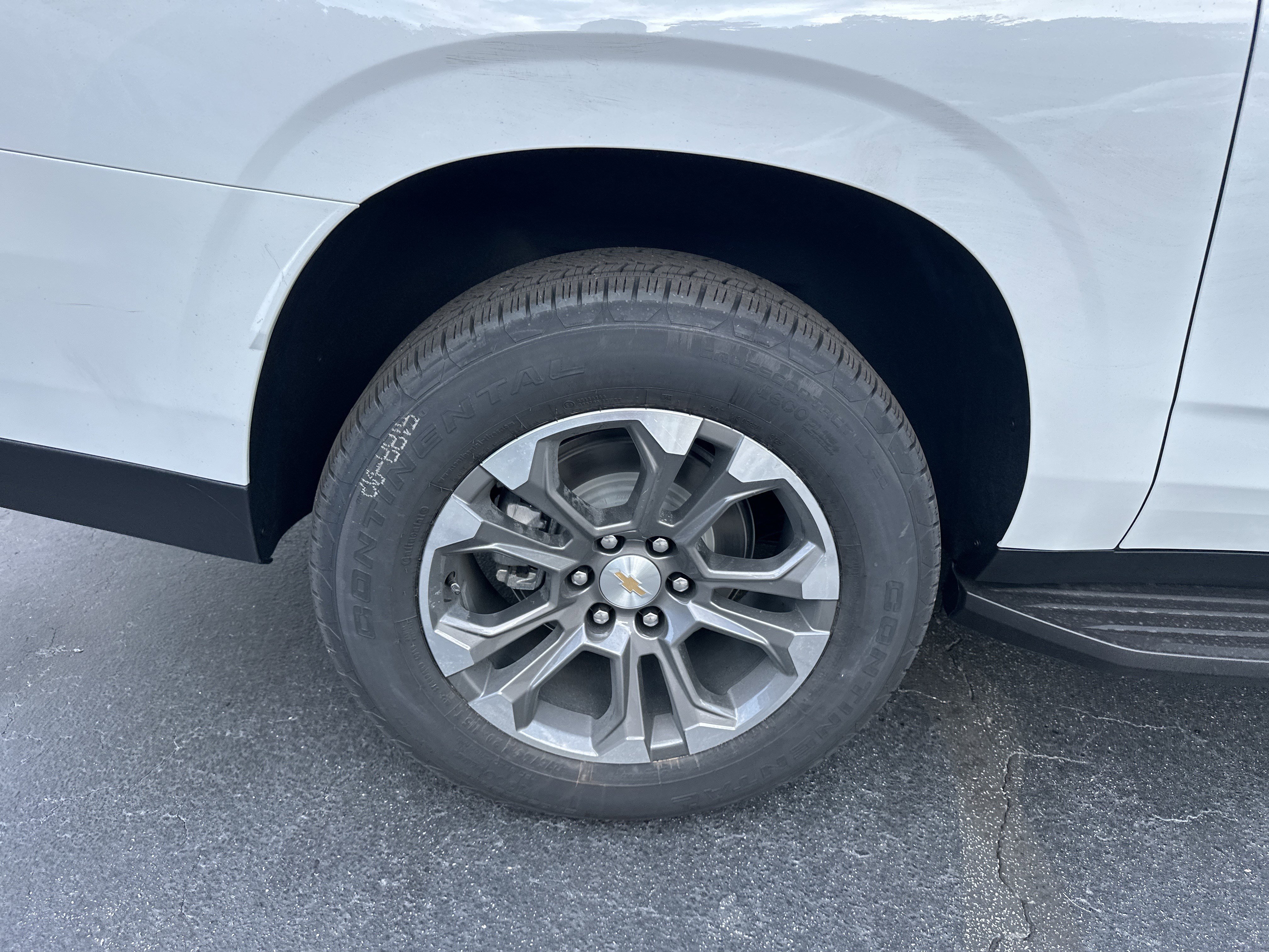 New 2025 Chevrolet Suburban LS RWD image 15