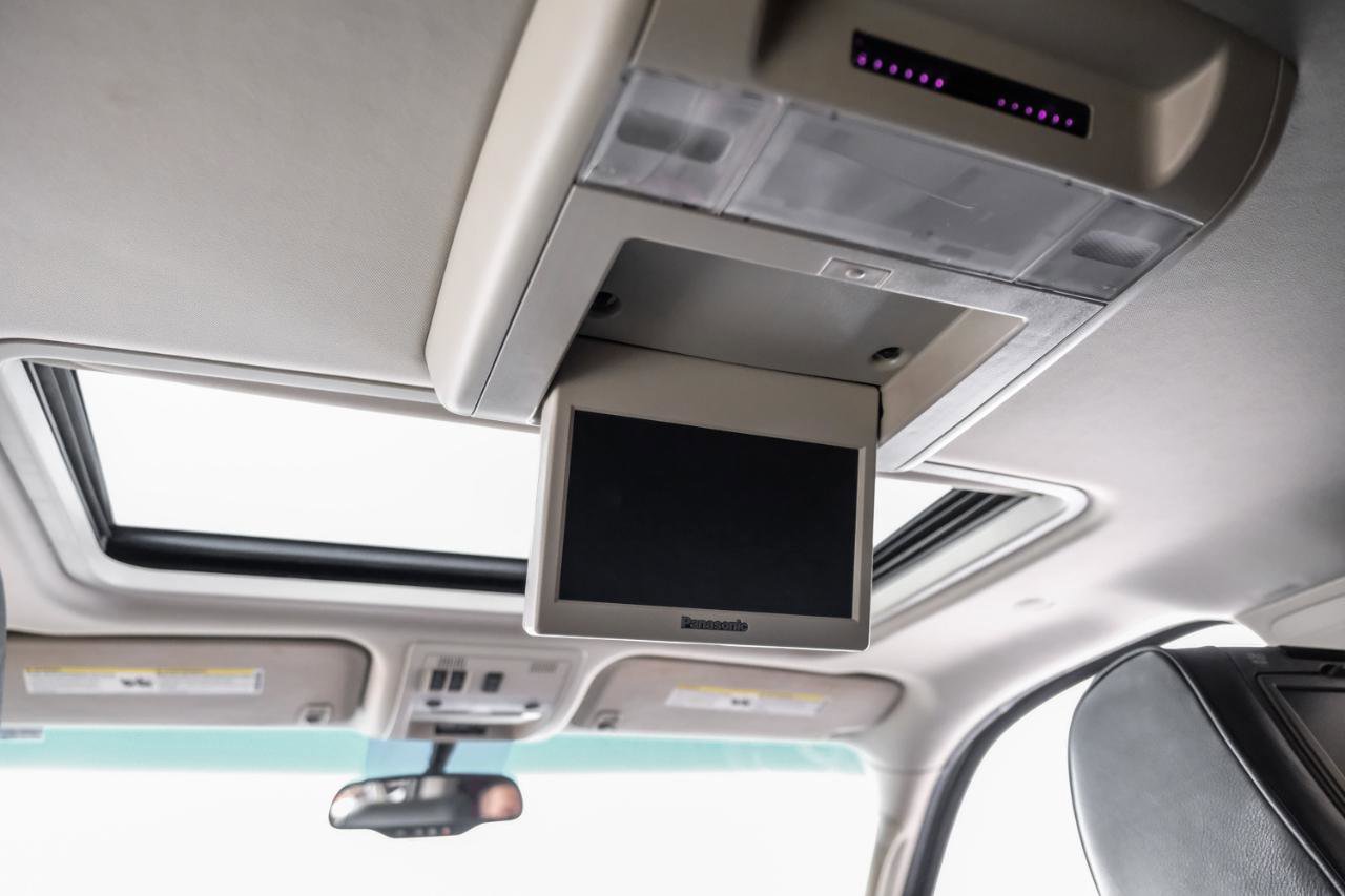 Used 2013 Cadillac Escalade Platinum RWD image 49