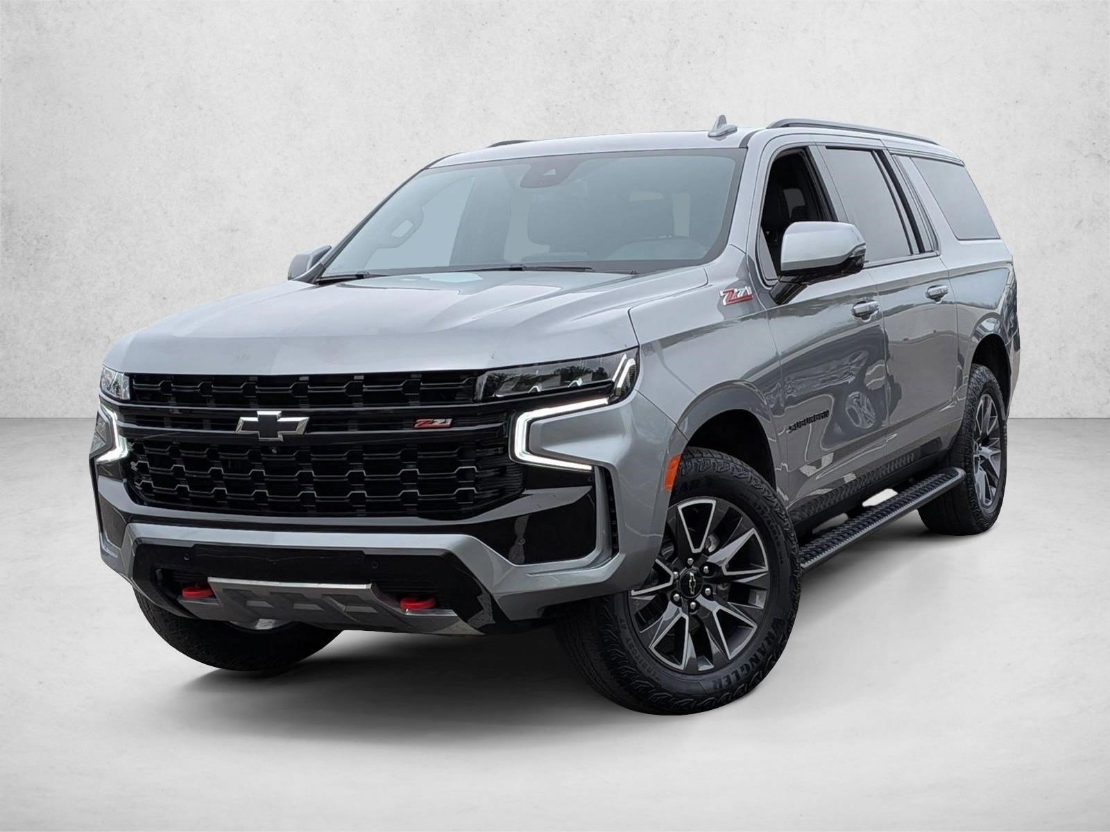Used 2023 Chevrolet Suburban Z71 w/ Luxury Package AWD/4WD image 1