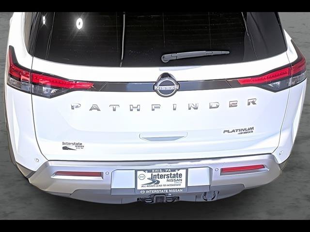Used 2024 Nissan Pathfinder Platinum AWD/4WD image 12