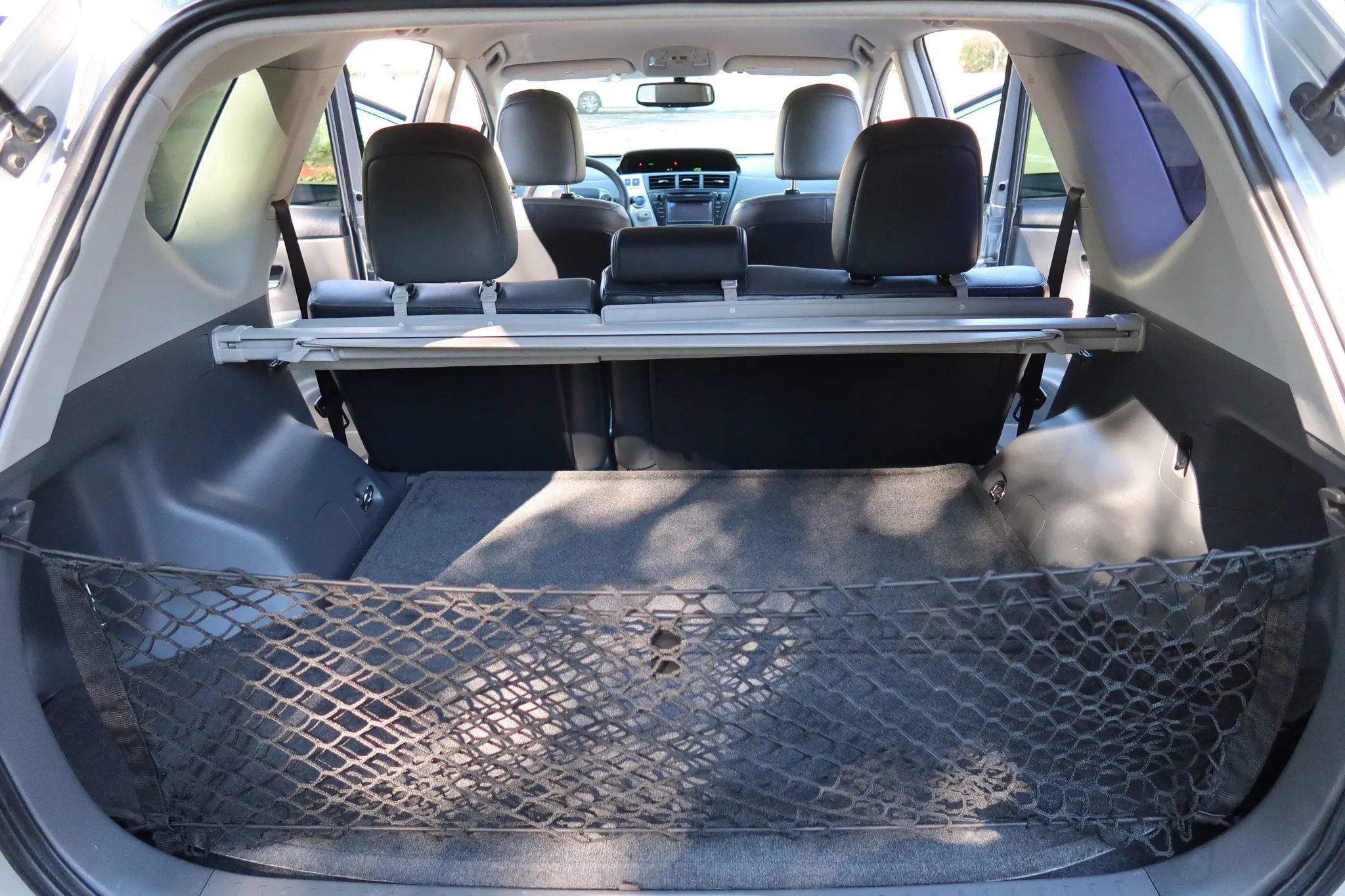 Used 2012 Toyota Prius V Five w/ Preferred Accessory Pkg FWD image 12