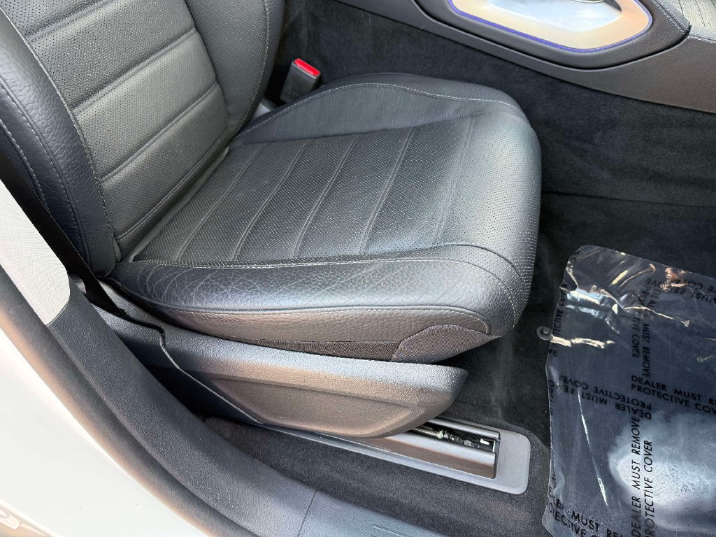 Used 2023 Mercedes-Benz GLS 580 4MATIC image 15