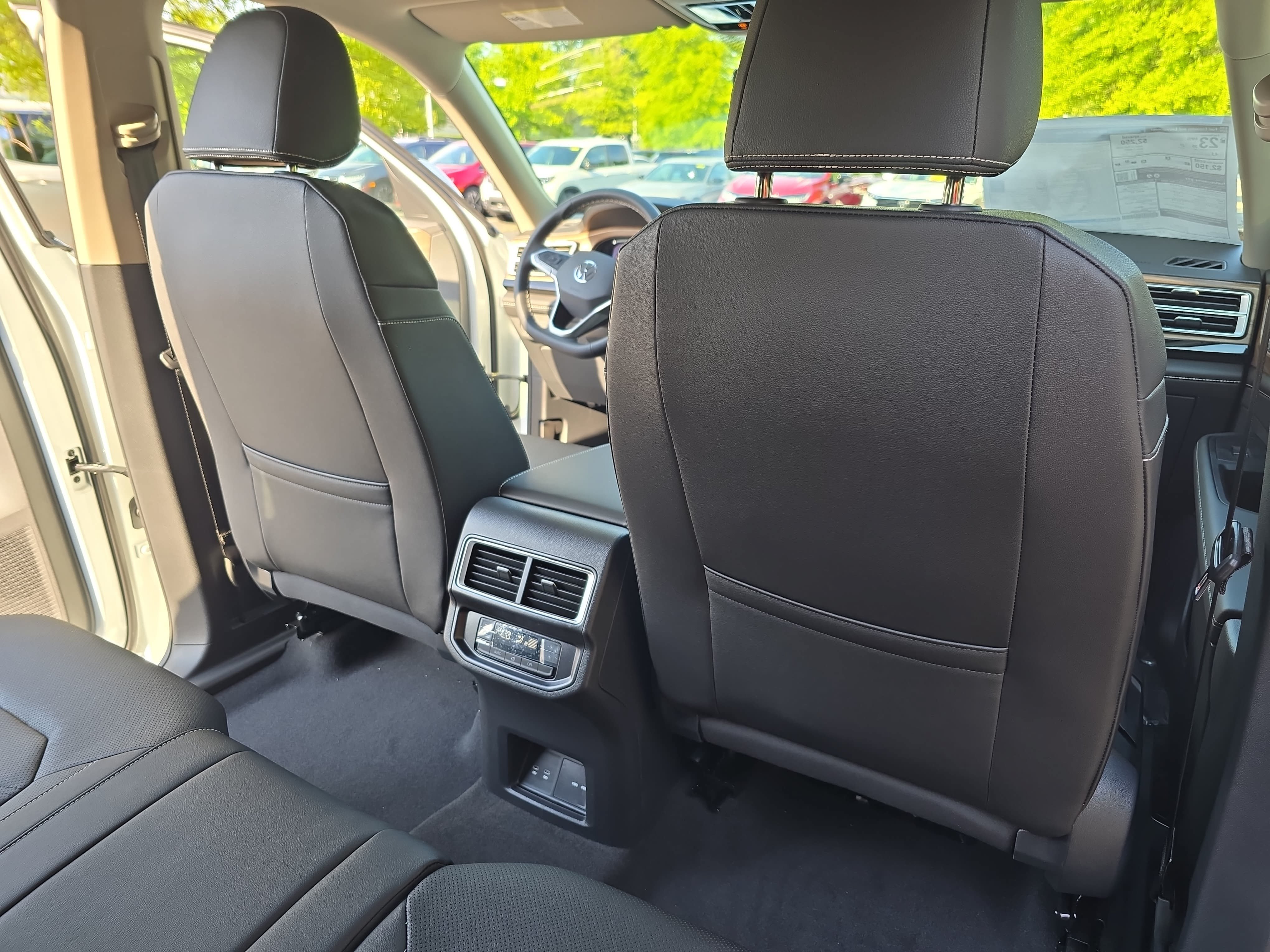 New 2026 Volkswagen Atlas SE FWD image 11