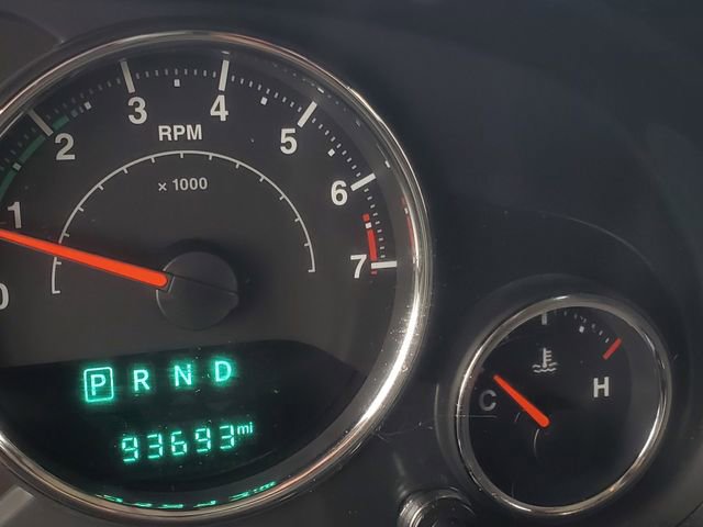 Used 2015 Jeep Wrangler Unlimited Sport w/ Connectivity Group image 16