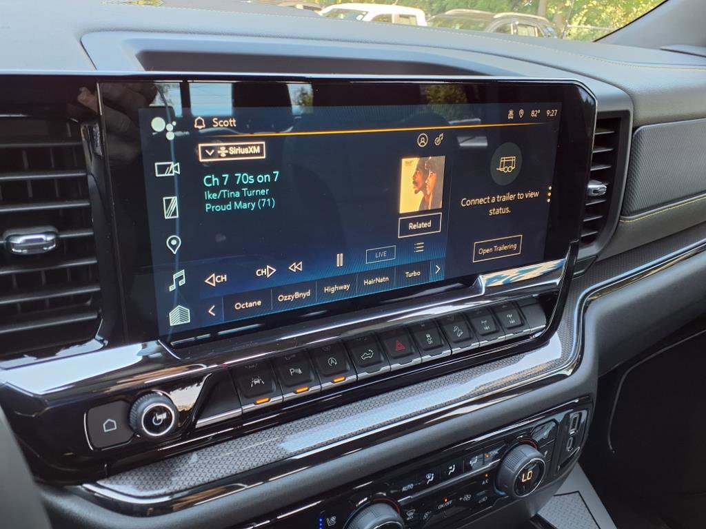 Used 2024 Chevrolet Silverado 1500 ZR2 w/ Technology Package image 19