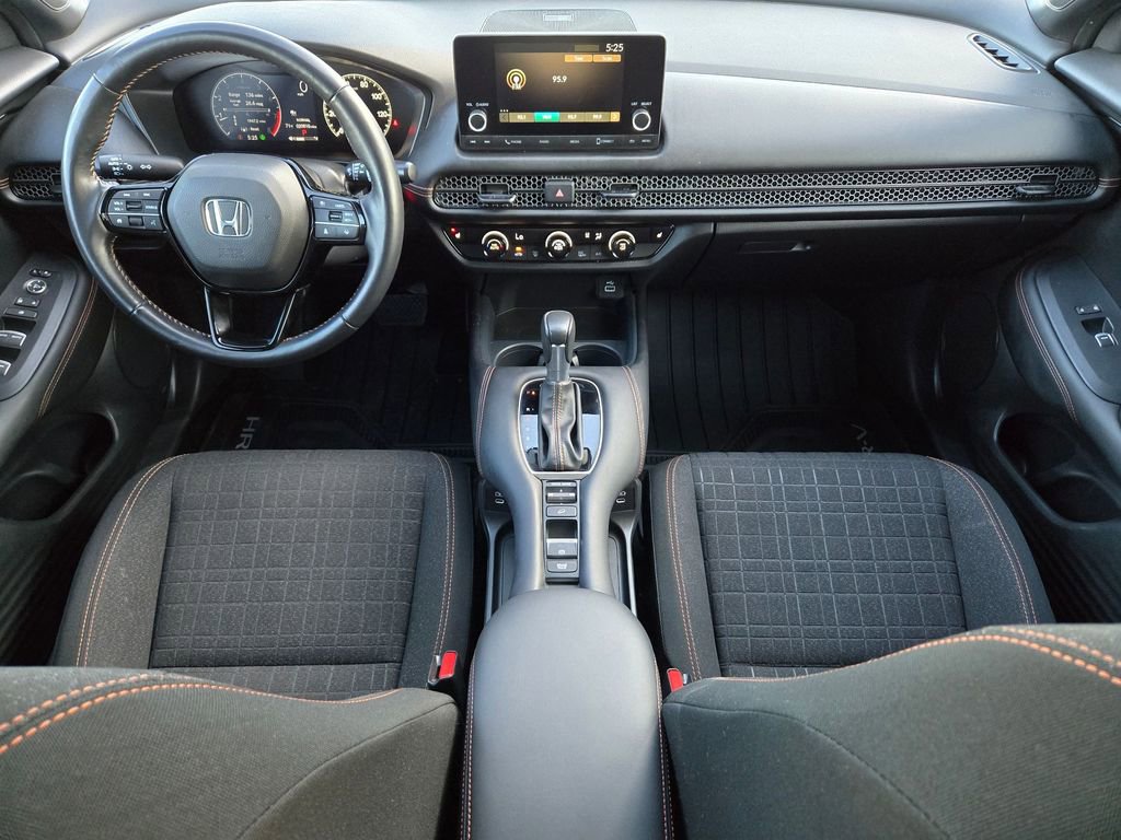 Used 2025 Honda HR-V Sport image 15