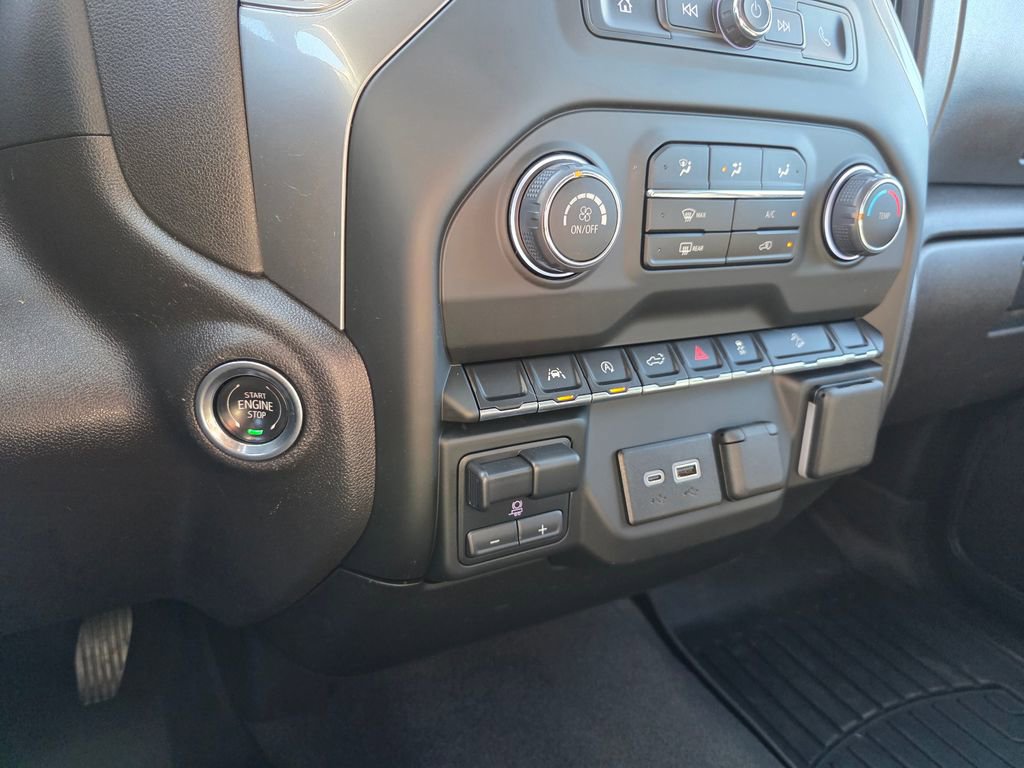 Used 2024 Chevrolet Silverado 1500 Custom Trail Boss w/ LPO, Dark Essentials Package AWD/4WD image 20
